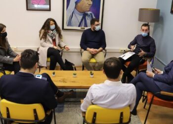 Zemaj: Nuk i lejojmë që mjekët e rinj të mbesin pa specializime e ta lëshojnë Kosovën