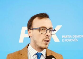 Bytyçi: Bulliqi është prototip i Vetëvendosjes në këto zgjedhje