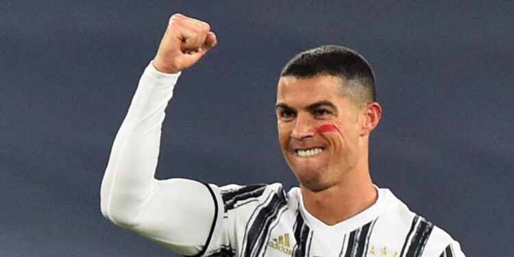 Ronaldo pritet të rinovojë me Juventusin deri në vitin 2023