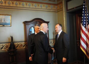 Hoxhaj përshëndet letrën e Biden ku i kërkon Vuçiqit që ta njeh Kosovën