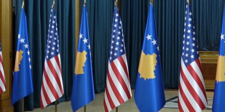 Ambasada amrikane kritikon kosovarët për qasjen me pandeminë