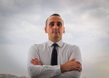 Kandidati i AAK-së tregon se pse e ka quajtur “të trashë” Vjosa Osmanin