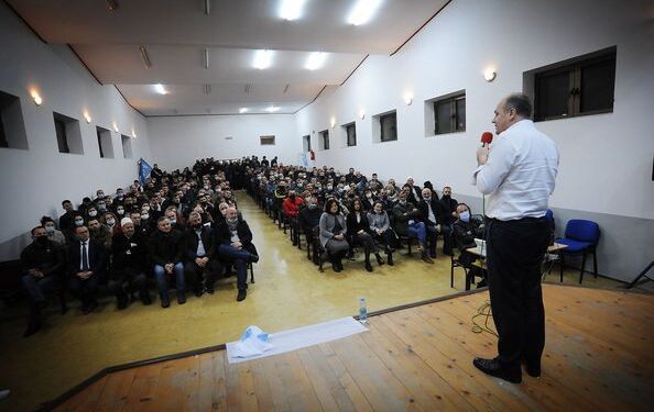 Krusha e Madhe në këmbë për Hoxhajn, djalin dhe nipin e Ukshin Hotit