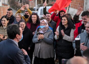Vetëvendosje gjatë takimit në Viti tregon “foton e ditës”