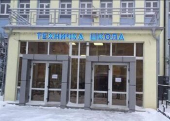 Ankohet komisioneria në Veri të Mitrovicës: Serbët janë duke votur nga 3 apo 4 herë