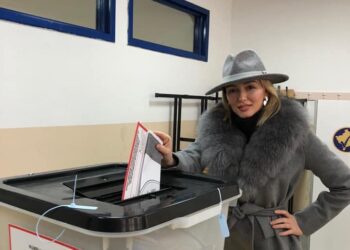 Adriana Matoshi bën një falenderim