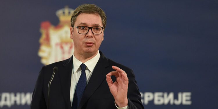 Vuçiq: Do të vazhdojë të delegjitimoj shtetësinë e Kosovës