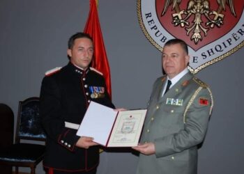 Çfarë shkruajnë mediat norvegjeze për Ministrin e ri të Mbrojtjes