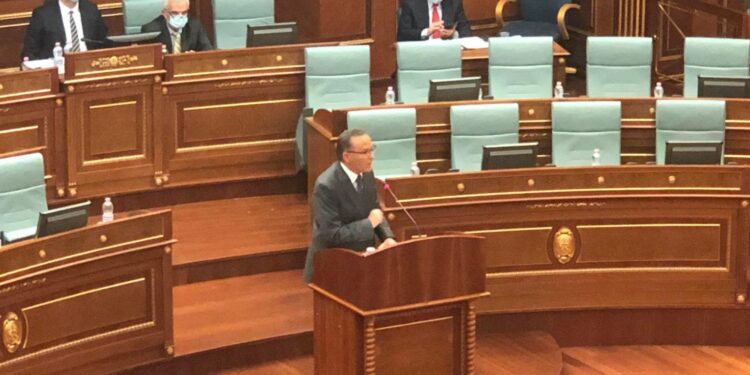 Hamza e pyet Kurtin: Ku është shërbimi ushtarak që e premtuat në fushatë?!