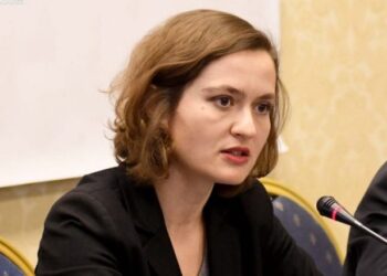 Shahini kritikon Osmanin: Po përçoni mesazhe jo të mira në media ndërkombëtare
