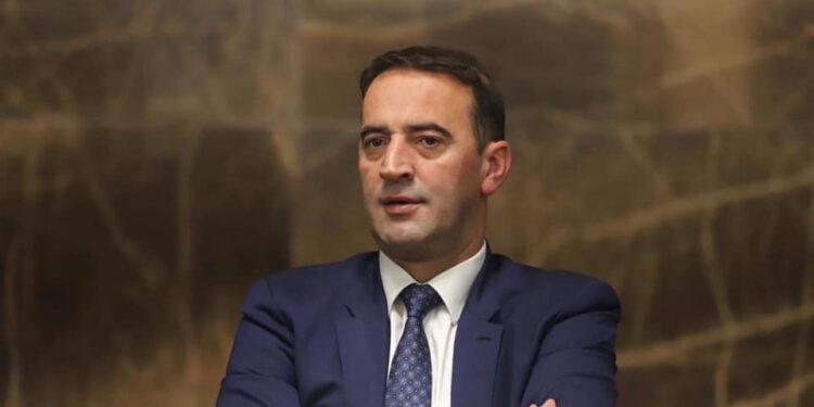 Daut Haradinaj heq dorë nga mandati i deputetit