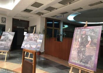 Bibloteka Kombëtare në Prishtinë për herë të parë ekspozon artikuj për familjen Jashari