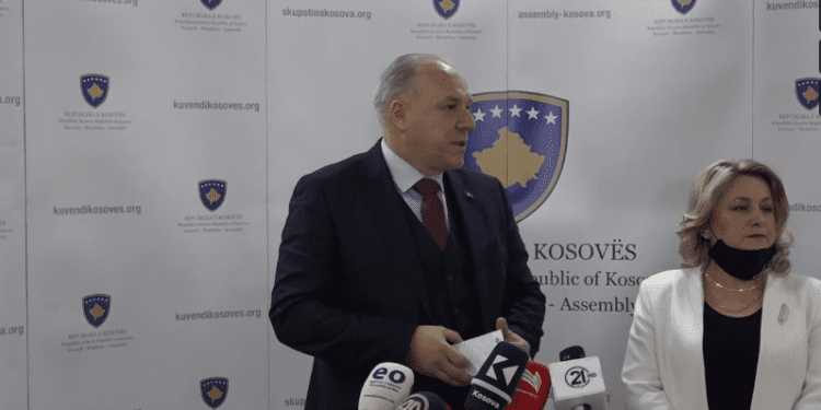 Përfaqësuesi i komunitetit turk: Qëndrojmë në sallë për Presidentin, s’kemi vendim për Qeverinë