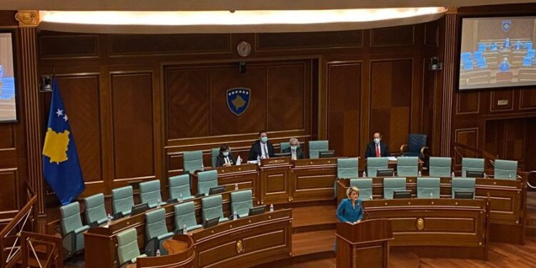 Kusari-Lila në Kuvendin e Kosovës: Deputetët kanë në dorë fatin e Kosovës