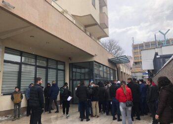 Pritje të gjata për tu pajisur me vula apostile para Ministris së Punëve të Jashtme