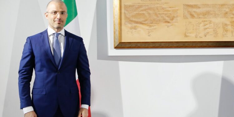 Ambasadori i Italisë në Kosovë uron përbërjen e re të Kuvendit