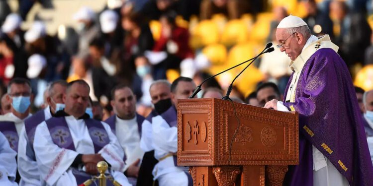 Papa Françesku nga Iraku: “Paqja është më e fuqishme sesa lufta”