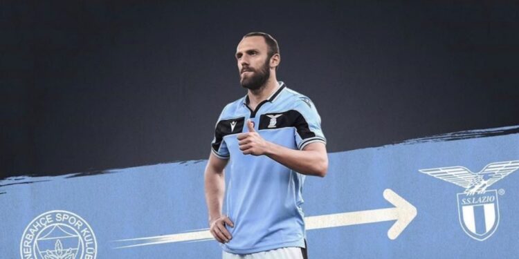 Sulmuesi kosovar Vedat Muriqi i uron nënat për 8 Mars