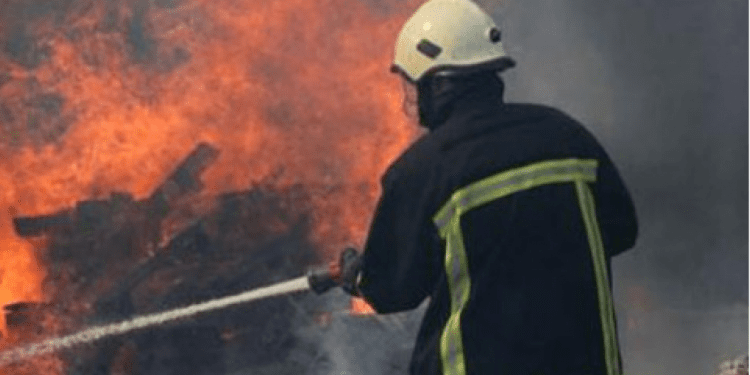 Zjarr në një kompleks banesor në Fushë Kosovë