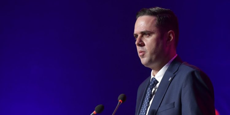 Abdixhiku për ftesën e Kurtit: LDK-ja nuk i ikë takimeve, do të shohim nesër