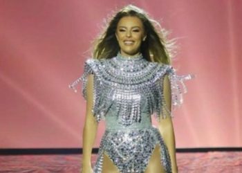 Shkëlqen Anxhela Peristeri në provat e Eurovisionit