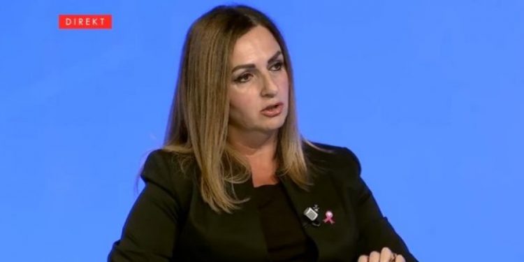 Nagavci sqaron se pse do të testohen mësimdhënësit