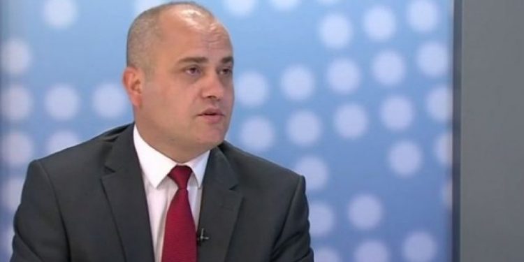 Me gabime drejtshkrimore Haxhi Avdyli tregon se po hartohet programi për Qeverinë Kurti II