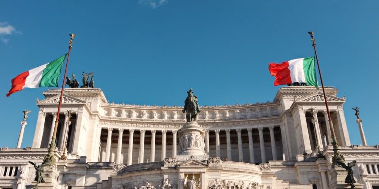 Italia po këndellet, liron masat anti-Covid