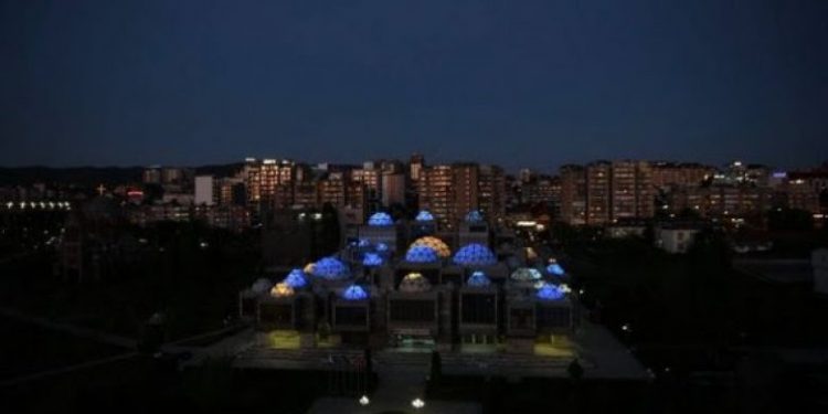 ​Biblioteka Kombëtare ndriçohet kaltër dhe verdhë për Ditën e Evropës