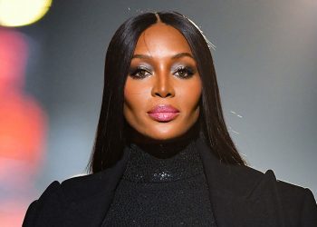 Naomi Campbell bëhet nënë në moshen 50 vjeçare!