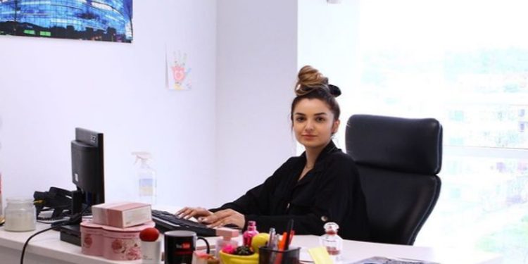 Olsa i përgjigjet pyetjes se sa para ka fituar nga emisioni i Përputhen