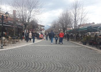 Në Prizren 2 persona kërcënojnë me thikë shtetasin e Shqipërisë