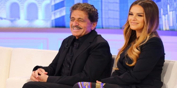 Sabri Fejzullahu nuk kursen fjalët e ëmbla për të i uruar ditëlindjen Arianës