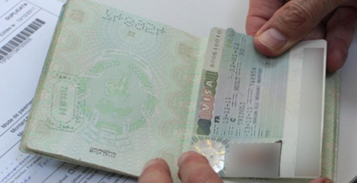 Qytetarët: Pandemia ka ndikuar në rritjen e çmimeve të vizave