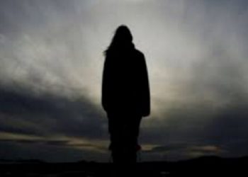 Zhduket një grua nga Mazgiti, burri i saj kërkon ndihmë për gjetjen e saj