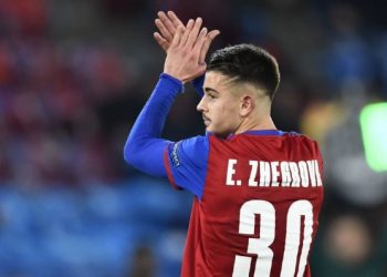 Zhegrova ka disa fjalë për Challandes: Edhe nëse nuk ke dashtë me më ftu vetëm tregoje arsyen