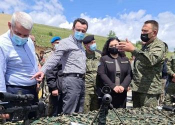 Bashkëshorti i presidentes Osmani merr pjesë në ushtrimin “Defender Europe 21”, vinë kritika