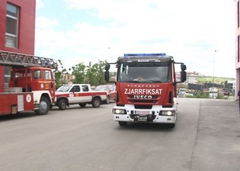 Zjarrfikësit kërkojnë ndihmën e shtetit, thonë se janë në gjendje të rënduar