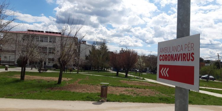 Një i vdekur nga koronavirusi brenda 24 orëve në Kosovë
