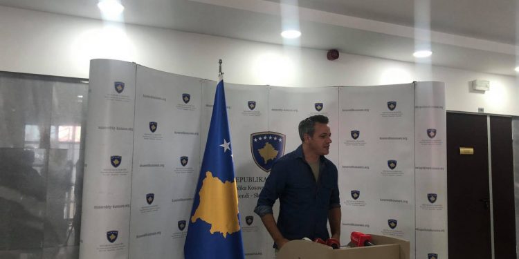 Gashi: Politika e kapjes “krejt dhe drejtë” është e gabueshme