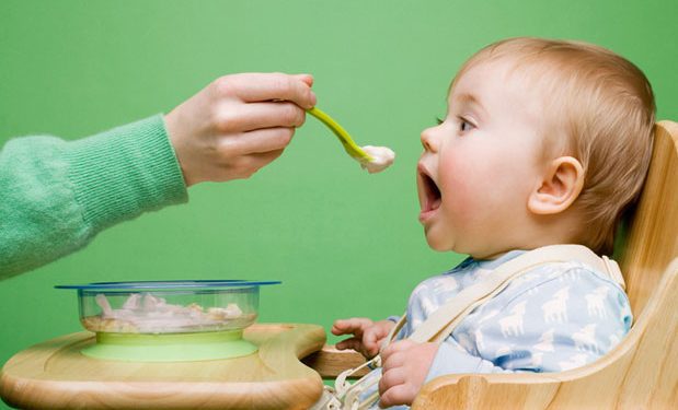 12 super ushqime për një qumësht më të mirë për bebet tuaja