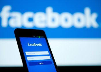 Facebook arrinë vlerë rekorde – mbi 1 trilion dollarë