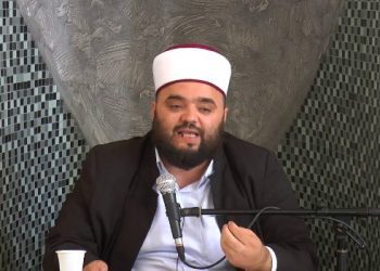 I tregon se ishte ushtar i Adem Jasharit, hoxhë Latifaj flet për reagimin e mjekut turk