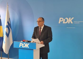 Ferat Shala nuk e komenton situatën në Drenas: Bisedoni me Enver Hoxhajn