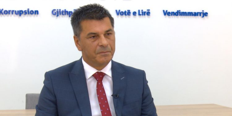 KDI: Vendimi për shkarkimin e Dakës, fillim i rrënimit të autoritetit unifikues të Presidentes