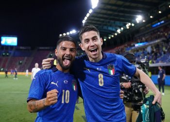 Formacionet zyrtare të ndeshjes Italia – Uellsi