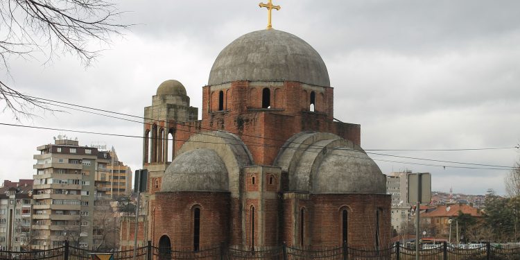 Rektorati i UP-së: Do të lirojmë kampusin nga objektet e ndërtuara pa leje, përfshirë Kishën Ortodokse