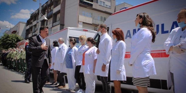 Paralajmëron Lutfi Haziri: Nga java e ardhshme po bëhemi gati po vaksinim masiv