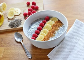 Si të përgatisni kos për një mëngjes perfekt