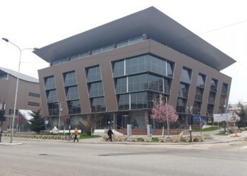 Ministria e Arsimit dhe Shkencës ka ndryshuar datat e përfundimit të vitit shkollor për këtë vit